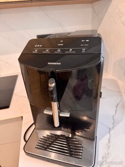Kávovar Siemens EQ300 - 2