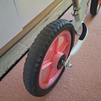 Odrazadlo s menom Nelka - 2