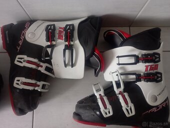 Lyžiarky, helma okuliare - 2