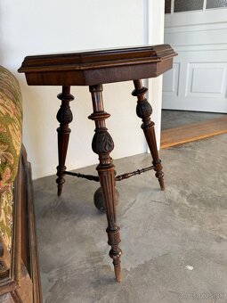 Príručný osemhranný stolík na predaj - 2