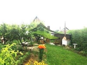 Murovaná chata so záhradou v Pozdišovciach. - 2