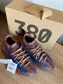 Adidas YEEZY BOOST 380 velkost 42/5 - 2