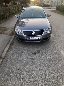 Volkswagen Passat - 2