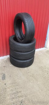 Predám 4ks letné pneu.215/55R18 Continental dezen 6,3mm - 2