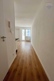 PRENÁJOM: Garsónka 22m², Bratislava-Ružinov II - 2