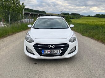 Hyundai i30 1.6crdi 81kw diesel - 2