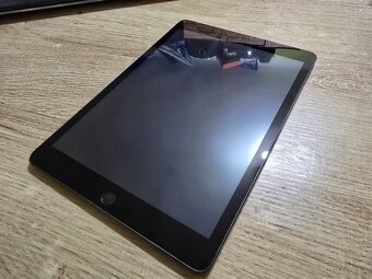 Ipad 9 256gb plnefunkcny ma len jemne znamky pouzivania ale - 2