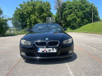 Predám BMW e93 320i cabrio - 2
