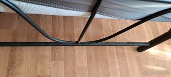 Postel zelezna kunej darujem lampu - 2