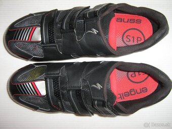 SPECIALIZED vel. 45 - 2