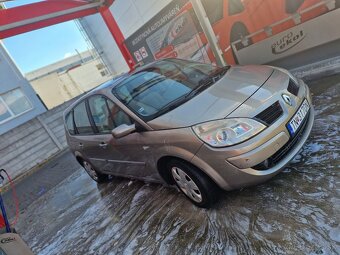 Renault scenic Grand 2011 - 2