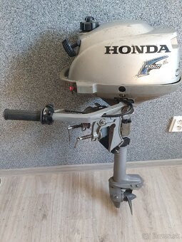 Lodný motor Honda 2,5Hp - 2