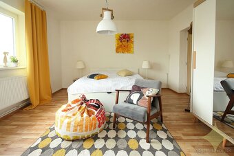 Znížená cena: Menší  rodinný dom na po takmer úplnej rekonšt - 2