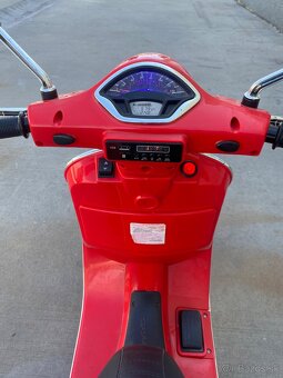 Elektricky  detsky skuter Vespa - 2