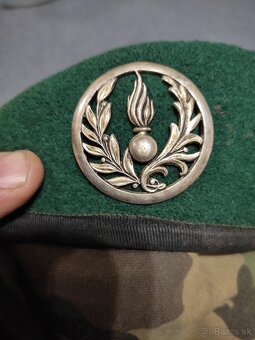 Čiapka francúzska cudzinecká legia strieborný odznak - 2