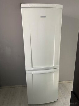 Chladnička s mrazničkou - 2