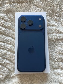 Apple iPhone 17 Pro - 2