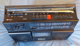 Predám rádiomagnetofón TESLA Diamant - 2