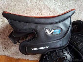 Vaughn lapacka a vyrazacka - 2