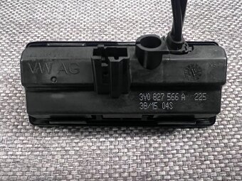 Škoda Superb 3 kamera 3V0827566A - 2