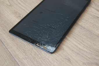 Tablet Samsung Galaxy Tab A 10.1 s rozbitým displejom - 2