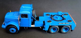Tatra 111 1:43 - 2
