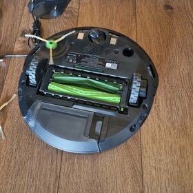 iRobot Roomba i7 - 2