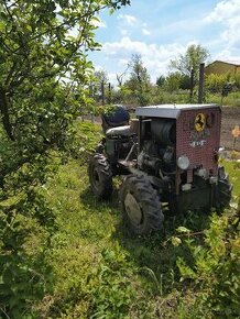 Naftový silný, úzky traktor 4x4 - 2