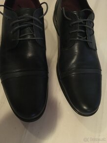 Tmavomodré topánky - 2