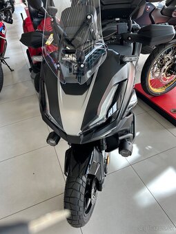Honda ADV 350 - 2