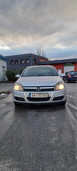 opel astra h - 2