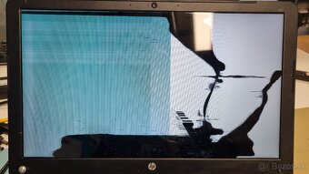 Predam funkcny HP laptop 8GBRAM/SSD na opravu/nahradne diely - 2