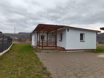 Novostavby dvoch rodinných domov a garáž na predaj - 2