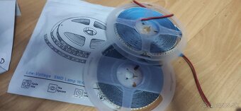 LED pás 24V, 240 LED/m (2 €/m) - 2
