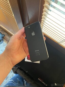 Iphone 8 64GB - 2