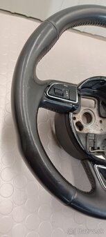 Volant Audi A4 Avant B8
Rok : 06/2013 model 2014 - 2