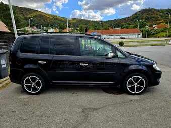 Vw touran 1.4 tsi 103kw benzín 7 miestne - 2