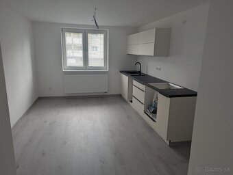 2 izbovy kompletne zrekonstruovany byt Dubnica nad Vahom - 2