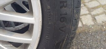 Predám pneu na škoda octavia - 2