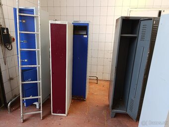 Kovové šatníkové skrine - 2