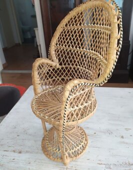 Prútené kreslo pre bábiky - 2