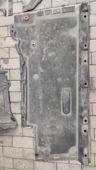 Podvozok kryty Audi A6 C7 - 2
