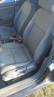 Sedačky VW Golf 5 - 2