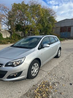 Opel Astra J 1.6 CDTI - 2