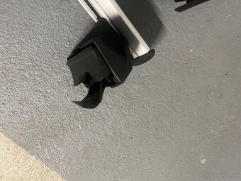 strešný nosič Thule WingBar - 2