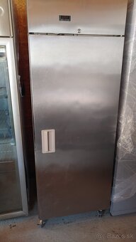 Chladiaca skriňa GRAM K605 Snowflake, 600L - 2