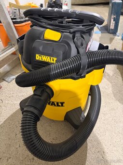 Dewalt DXV20CP mokrosuchý vysavac - 2