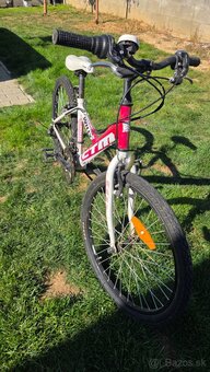 Detsky dievčenský bicykel "24" - 2