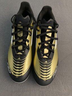 Kopačky ADIDAS f50 uk7.5 - 2