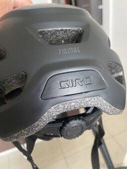 Giro Fixture - 2